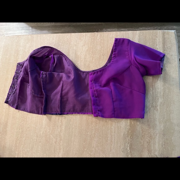 Beautiful Purple Sari with Matching Purse - Picture 5 of 8